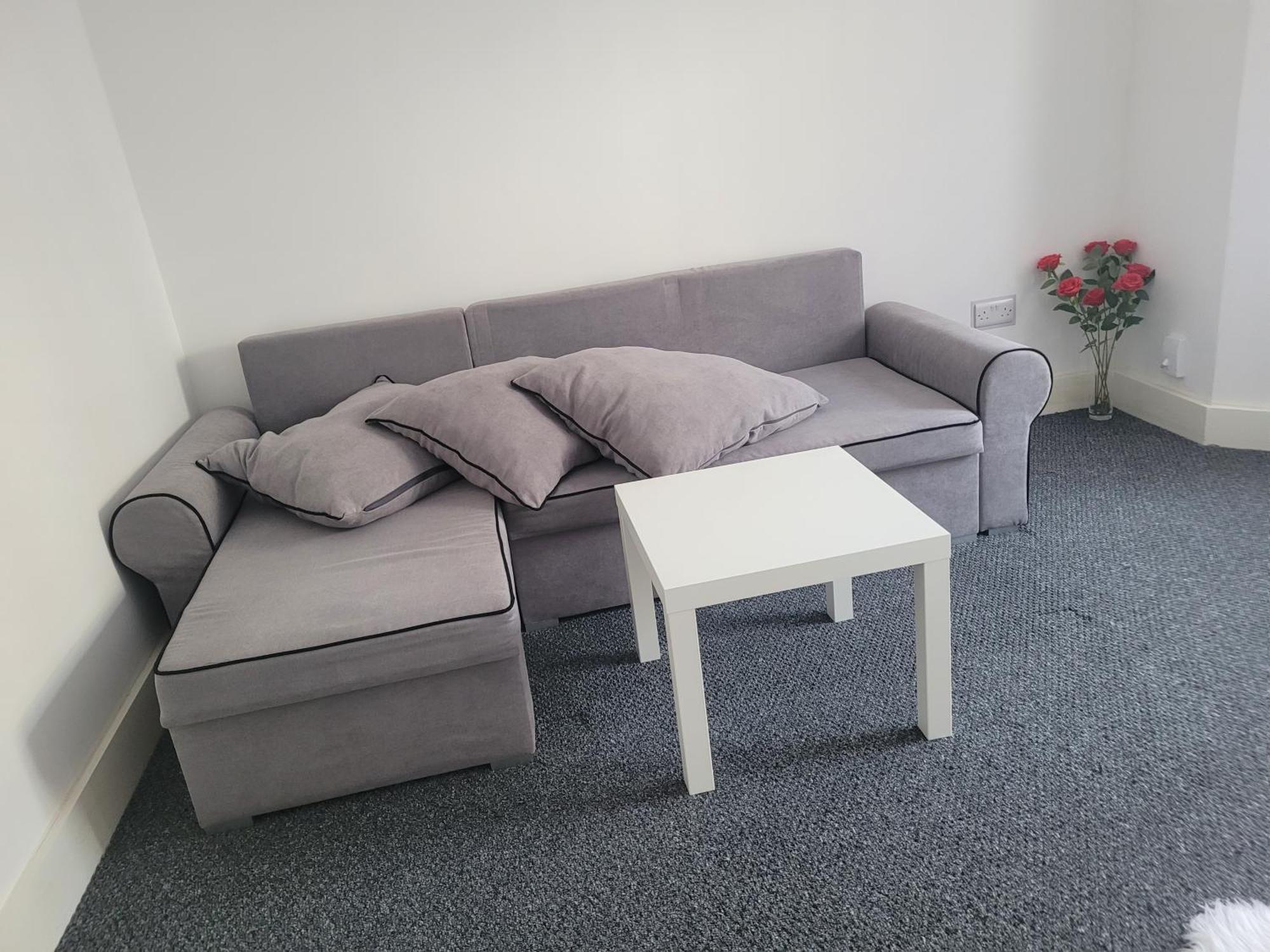 Vila Lovely 2-Bed Fully Refurbished House In Londýn Exteriér fotografie